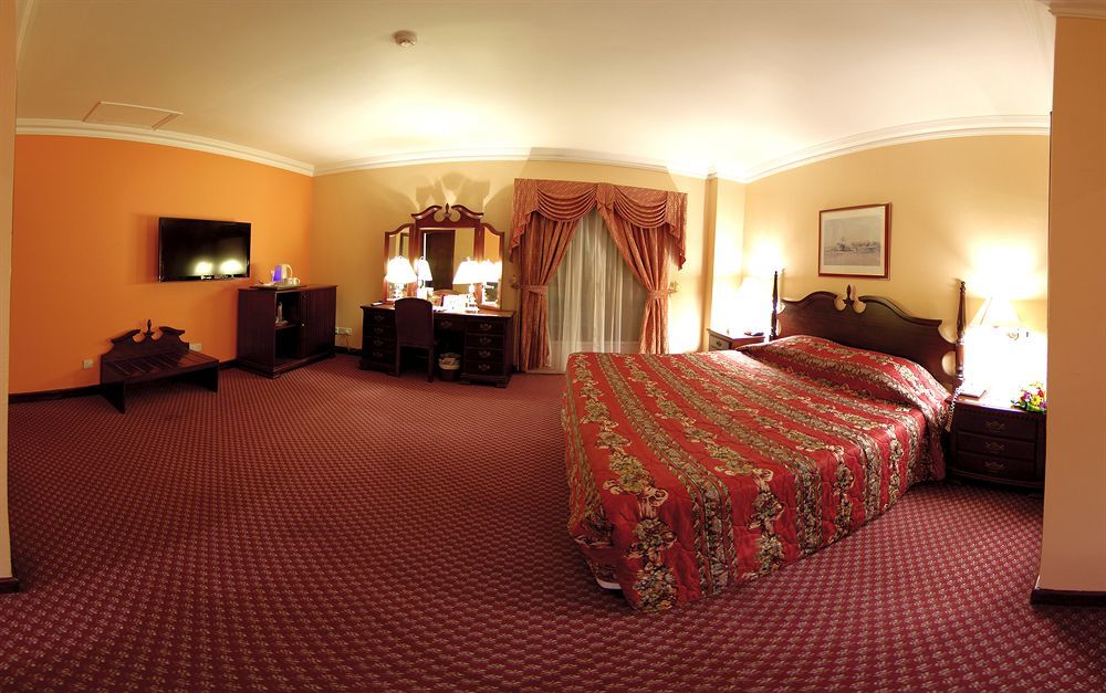 Delmon International 4*